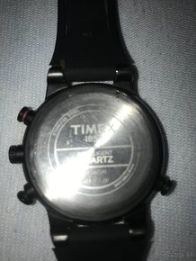 Predám hdinky Timex expedition outodor - 4