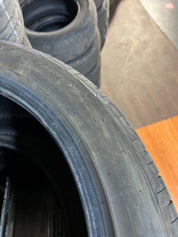 Hankook 285/40 R22 - 4