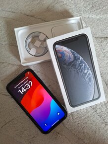 iPhone XR 64GB Čierny - 4