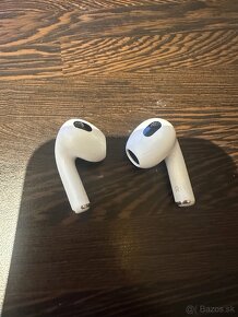 Predam Apple AirPods (3. generácie) s Lightning s nabíjacím - 4