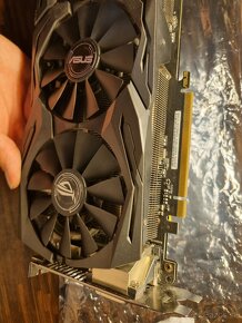 Grafická karta ASUS GTX 1070 O8G Strix Gaming - 4