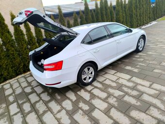 Predám Škoda SuperB 3  2,0TDI 110KW - 4