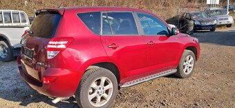 Toyota Rav4 2,0 benzin 4x4+uzavieka 6MT 116 kw z Belgicka - 4