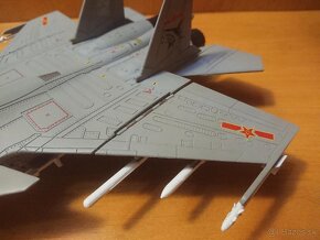 J-15 Carrier - model letadla 1:72 - 4