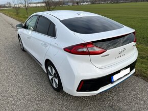 Hyundai IONIQ Plug-In Hybrid PHEV 2017 77.2kW - 4