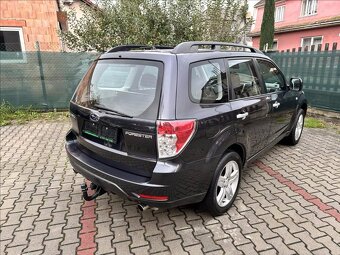 Subaru Forester 2.5i 126kW 2010 120341km Comfort 1.majitel - 4