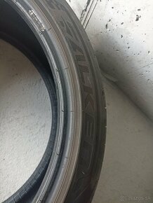 Letne pneu 235/40 r19 Falken, Pirelli - 4