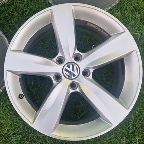 ORIGINÁL VOLKSWAGEN HLINÍKOVÉ DISKY 5x112 R17 - 4