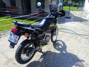 Honda NX 650 Dominator - 4