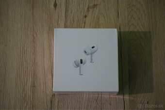 Apple AirPods Pro 2nd Generation - 4