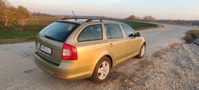 Predám Škodu Octavia 2 FL,1,6Tdi army green limited editon - 4