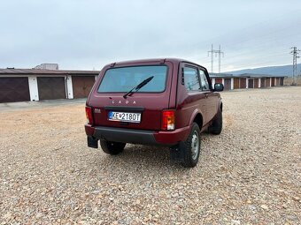 LADA NIVA URBAN BLACK EDITION 1.7, 61 kW, 5MT, 2023, 8000 KM - 4