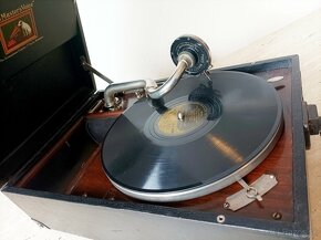His Master’s Voice - starožitný gramofon na kliku, top stav - 4