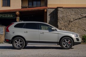 Volvo XC60 D5 (158kW) AWD Summum - 4