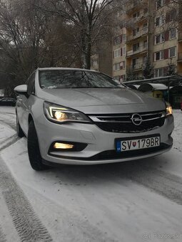 Opel Astra Sports Tourer - 4