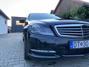 Mercedes Benz C220 Elegance BlueEfficiency w204 facelift - 4