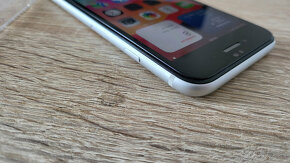 Apple iPhone SE 2020 - TOP stav, 128GB - 4