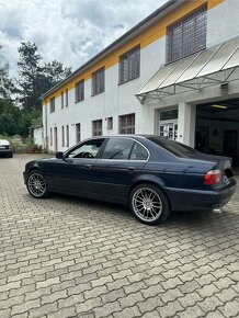 Bmw e39 525i - 4