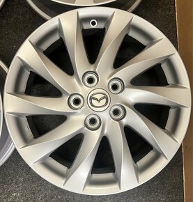 5x114,3 R17 Original Mazda strieborne - 4