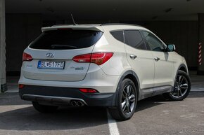 Hyundai Santa Fe 2.2 CRDi VGT 4x4 Premium A/T - 4