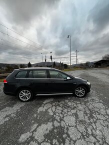 VW Golf Variant AllTrack 2.0 TDI 4x4 - 4