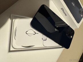 Predám pekný dvojročný IPhone 13 mini 128gb - 4