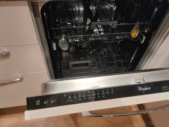 Umývačka riadu Whirlpool ADG 6240/1. - 4