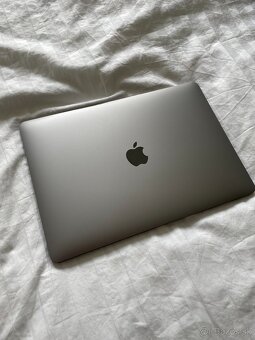 Macbook Air m1 2020 13" 16gb ram 256gb ssd - 4