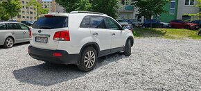 Kia Sorento 2,2 crdi automat r. v. 2010 - 4