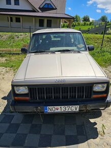 Jeep Cherokee XJ - 4