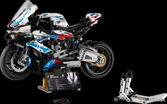 Motorka BMW M 1000 RR - 4