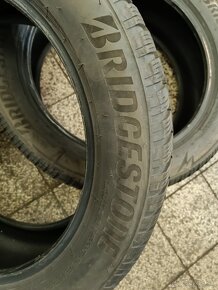 235/55R20 105V Bridgestone zimná - 4