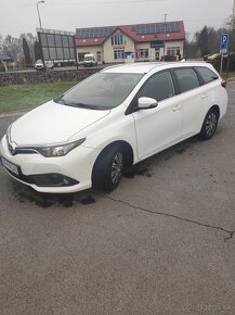 Toyota Auris combi - Top stav - 4