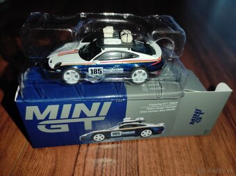 1:64 Porsche 911 Dakar - 4