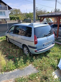 Predám Peugeot 807 2,2HDI - 4