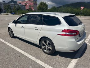 Peugeot 308 SW - 4