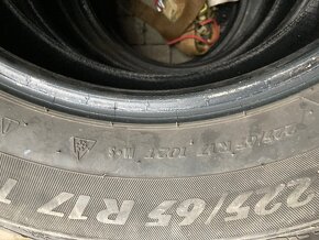 Predám zimné pneu 225/65 R17 - 4