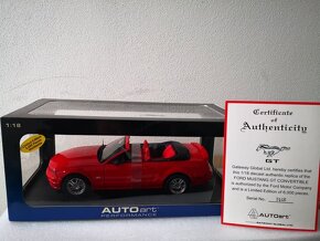 1:18 Autoart, Minichamps Ford - 4
