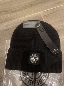 Čiapka Stone Island čierna - 4