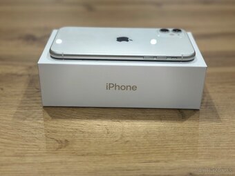 iPhone 11 64GB biely - 4