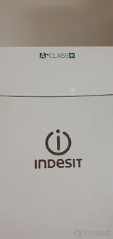 Chladnička INDESIT - 4