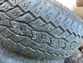 215/80 R15 Zimne Toyo A/T Plus - 4