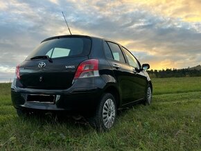 Toyota Yaris 1,0 VVTI r.v. 2010 - 4