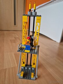 LEGO City 7633 Stavba - 4