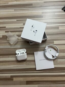 AirPods 3 - 4