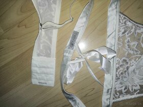 INTIMISSIMI push up podprsenka 80C + tangá veľ. M - 4