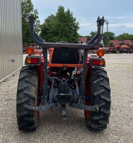 Kubota L3400 - 4