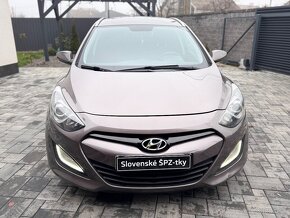 Hyundai i30 1.6Crdi 2013/9 combi - 4