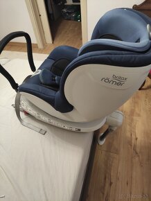 Britax Romer dualfix otočná 360° - 4