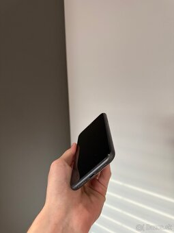 iPhone 11 128 GB Black - 4